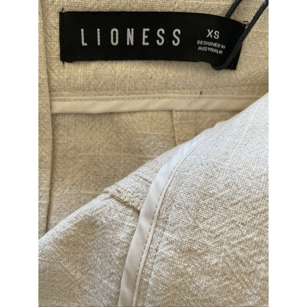 Lioness The Lola Mini Skirt Womens Size 2 Oatmeal Linen Blend Slit Neutral NEW - Picture 4 of 5